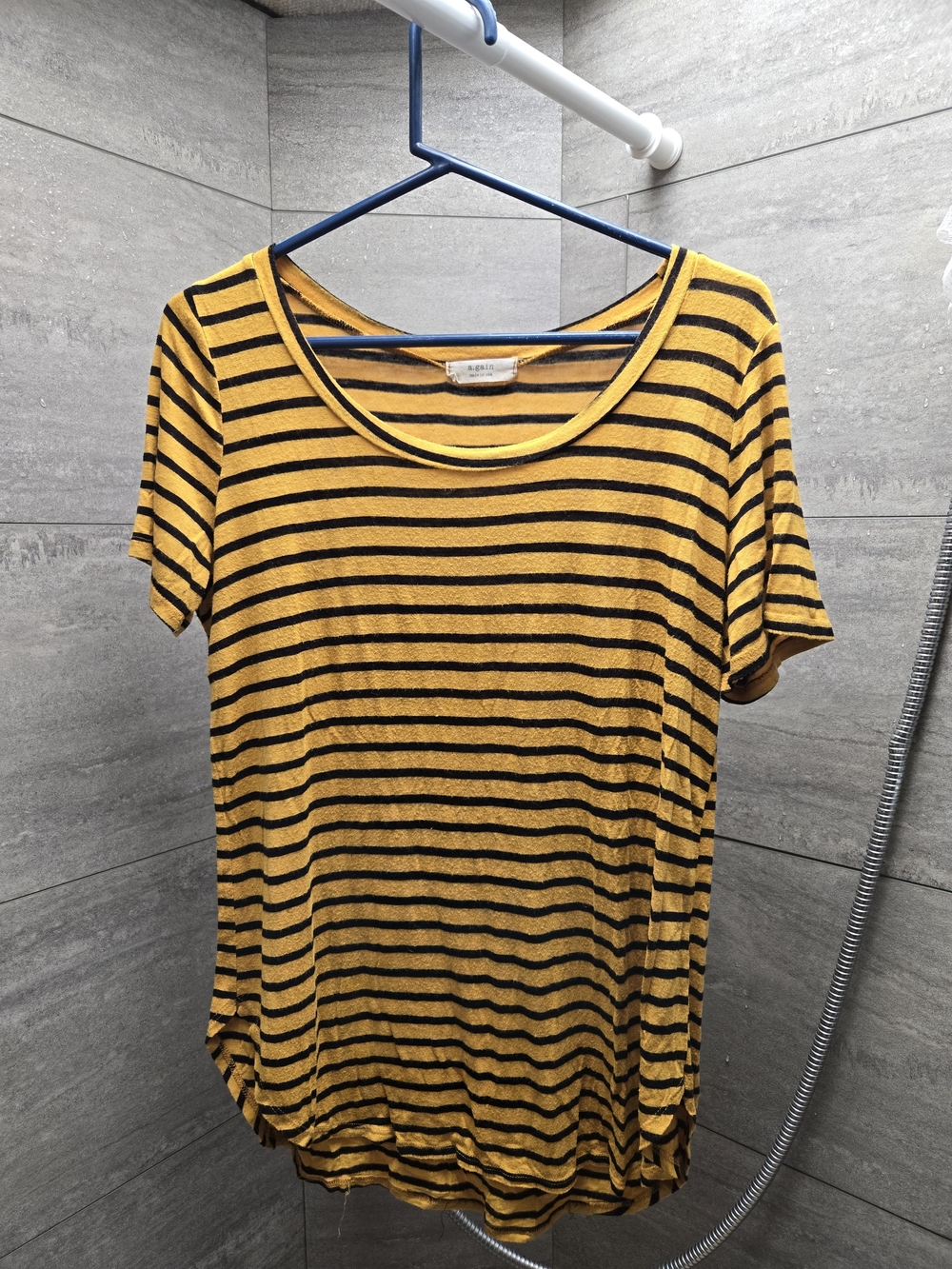 Striped Short-Sleeve Crew Tee in Mustard and Black